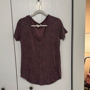 White Crow Maroon Leopard Print V-Neck Tee